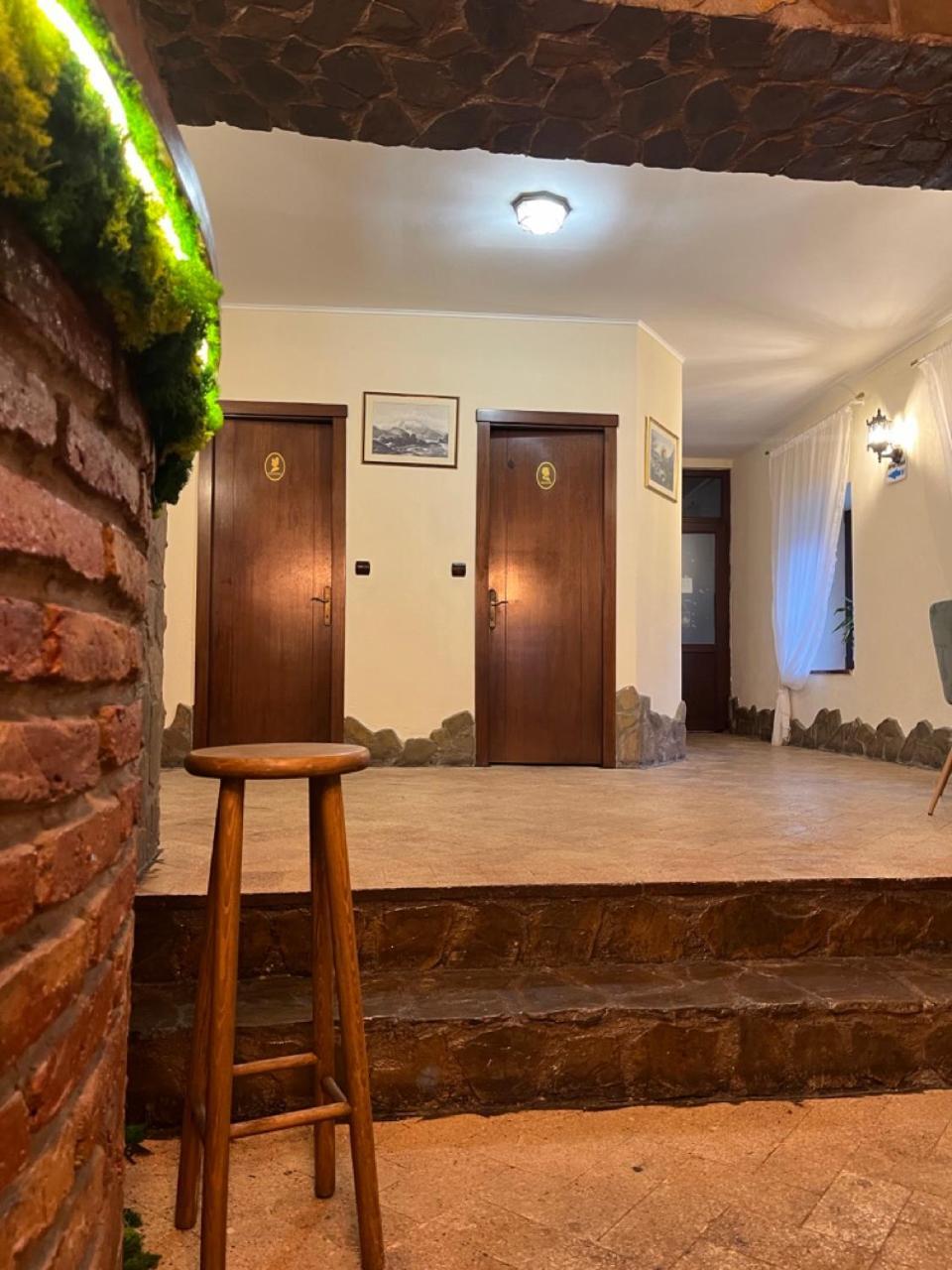 Cetatuia - Ultra-Central Rasnov Stay - Parking And Nature Close To Bran, Dino Parc And More Buitenkant foto